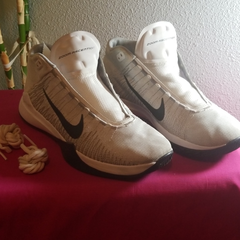 Nike Zoom Ascention 832234-100
